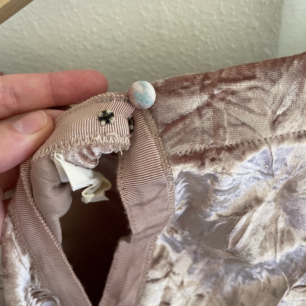 Anthropologie | meadow rue crushed velvet pink floral sleeves blouse 🌸 - Picture 3 of 9